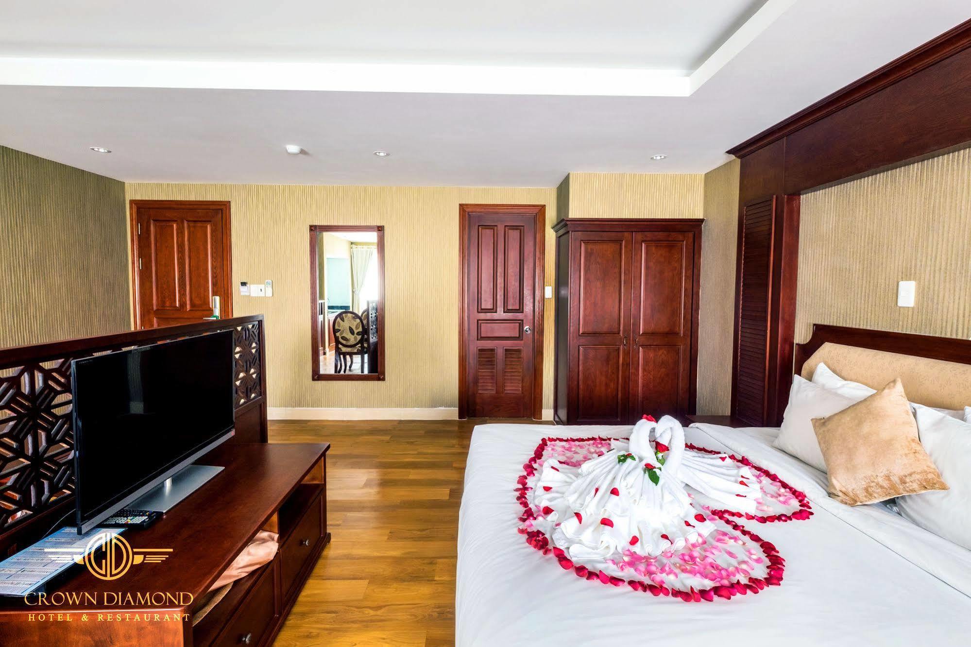 Crown Diamond Hotel - Phu My Hung District 7 Ho Chi Minh City Bagian luar foto